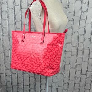Michael Kors Logo Carter  Tap Zip  Tote Bag Geranium